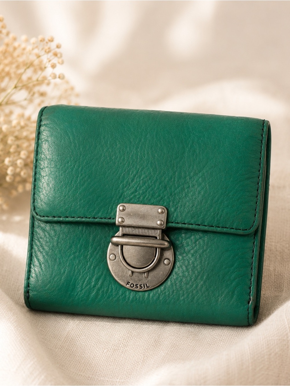 Vintage Fossil Emerald Green Leather Wallet